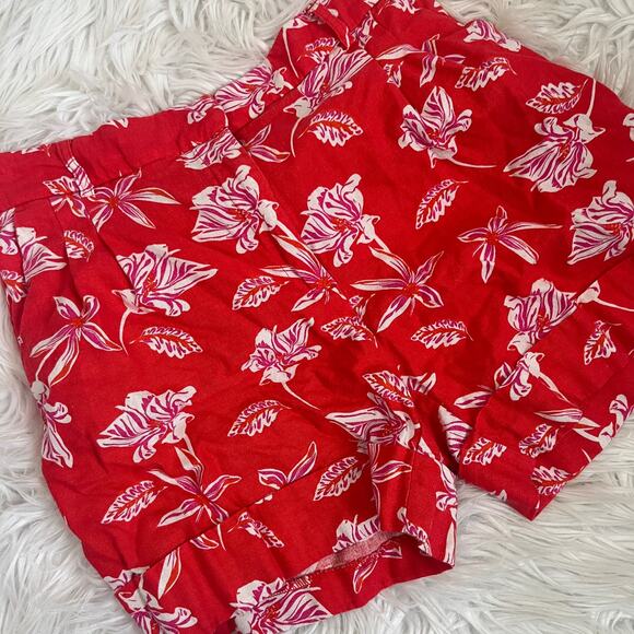Joie High Waisted Cuffed Floral Linen Blend Shorts 6 - Picture 3 of 9